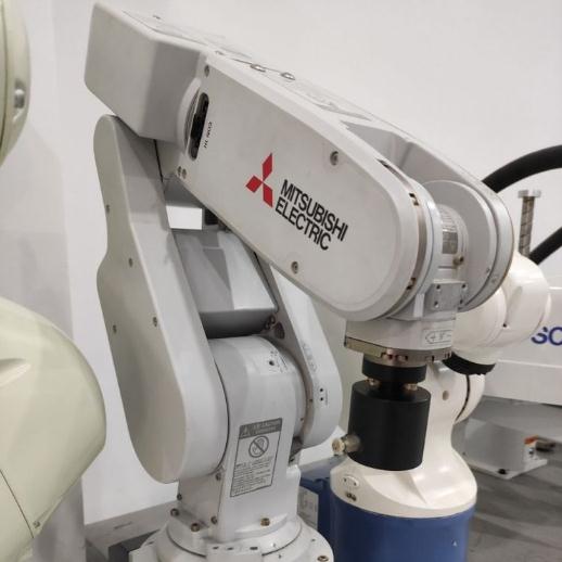 三菱噴塗機器人無法開機維修